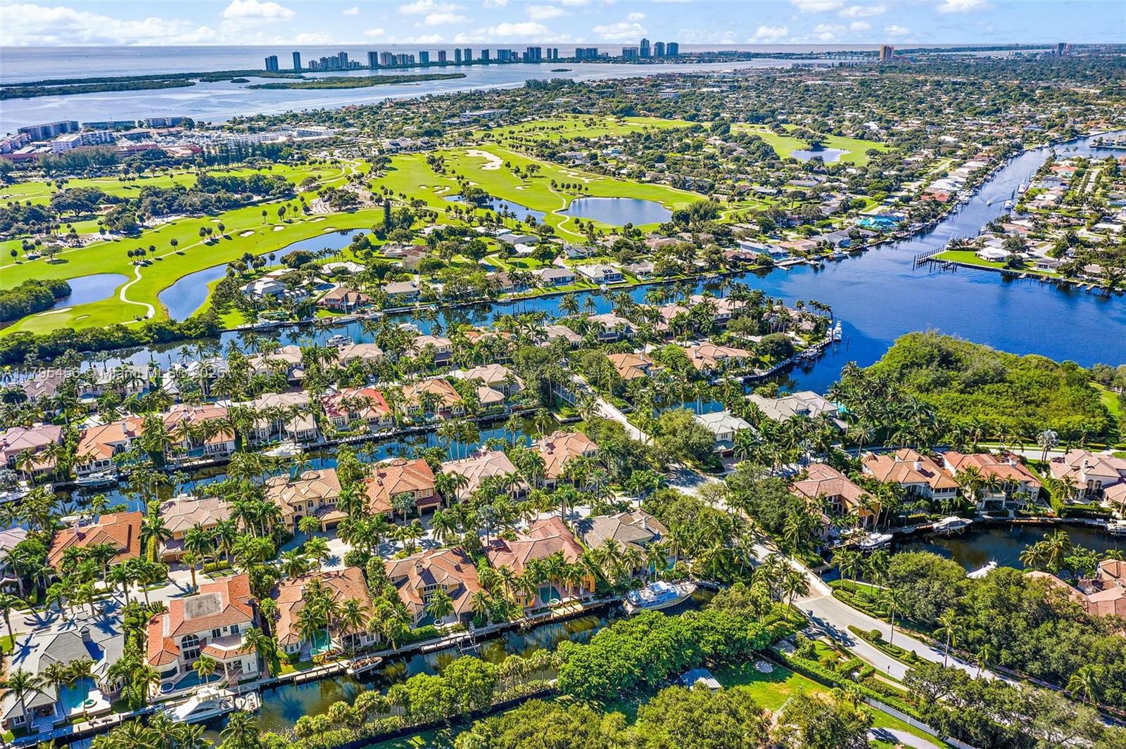 HARBOUR ISLES - Residential