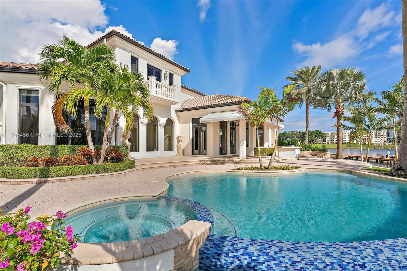 HARBOUR ISLES - Residential