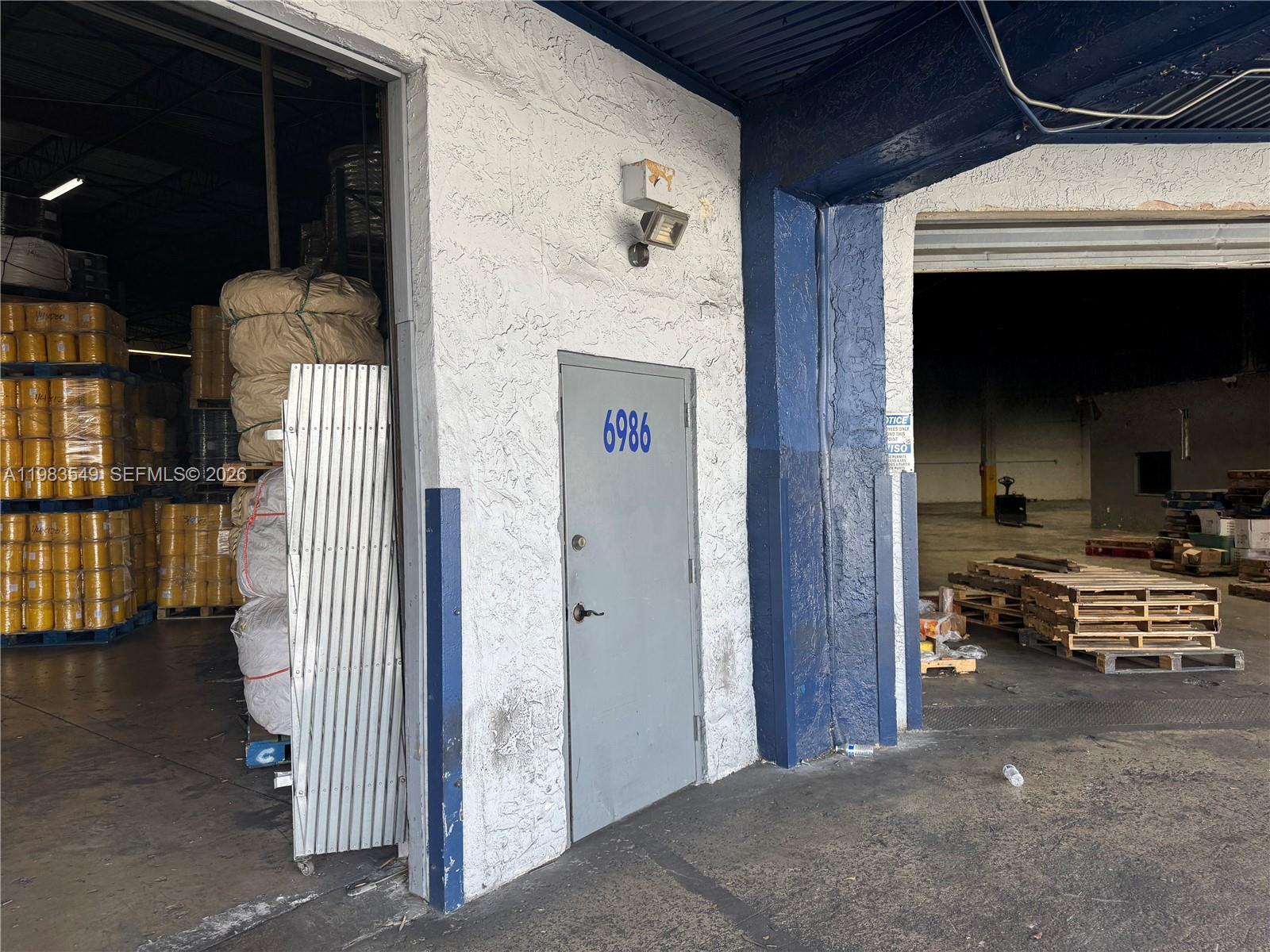 7172 NW 12th St 6986