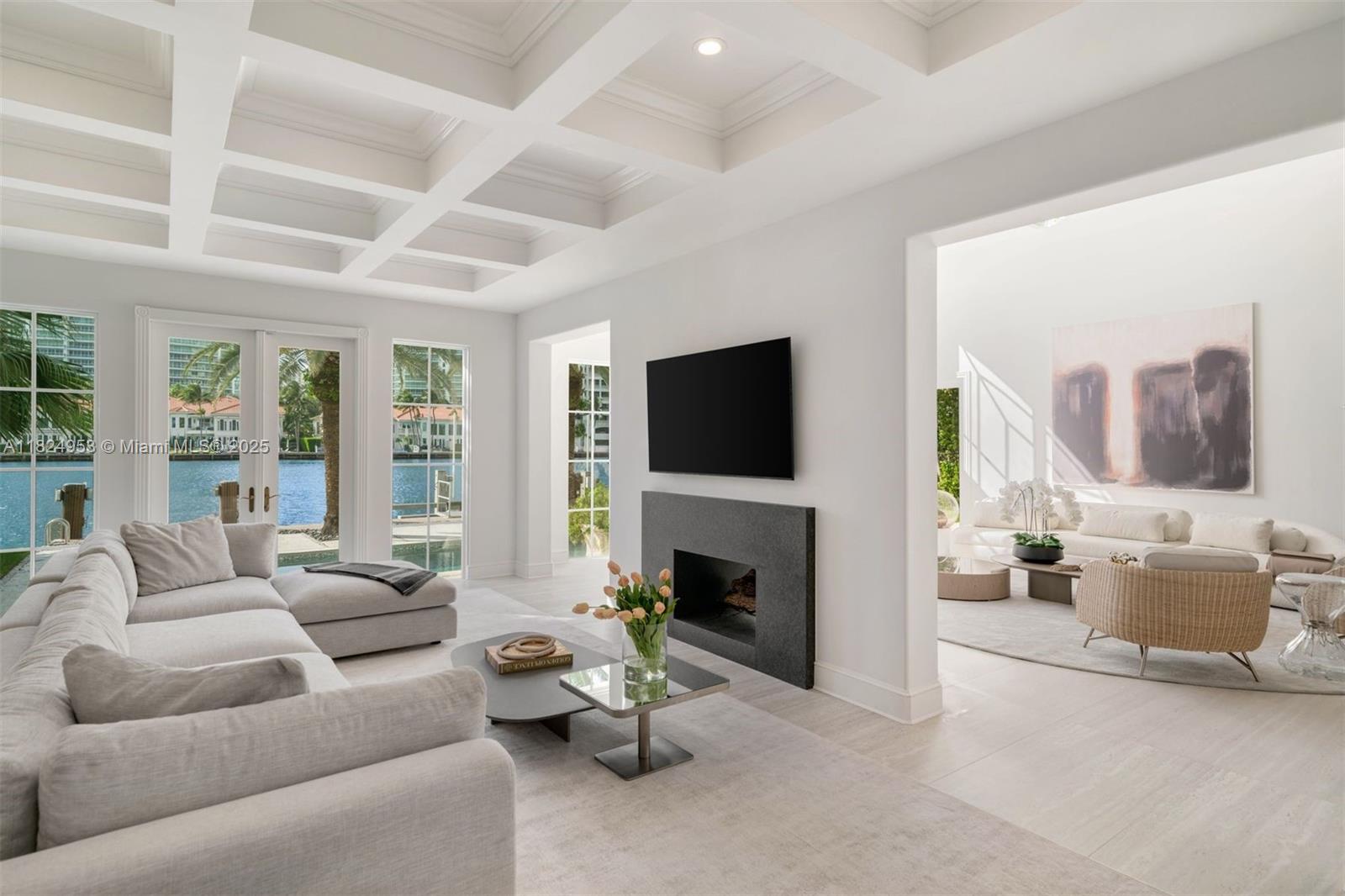 GOLDEN BEACH SEC D - Residential