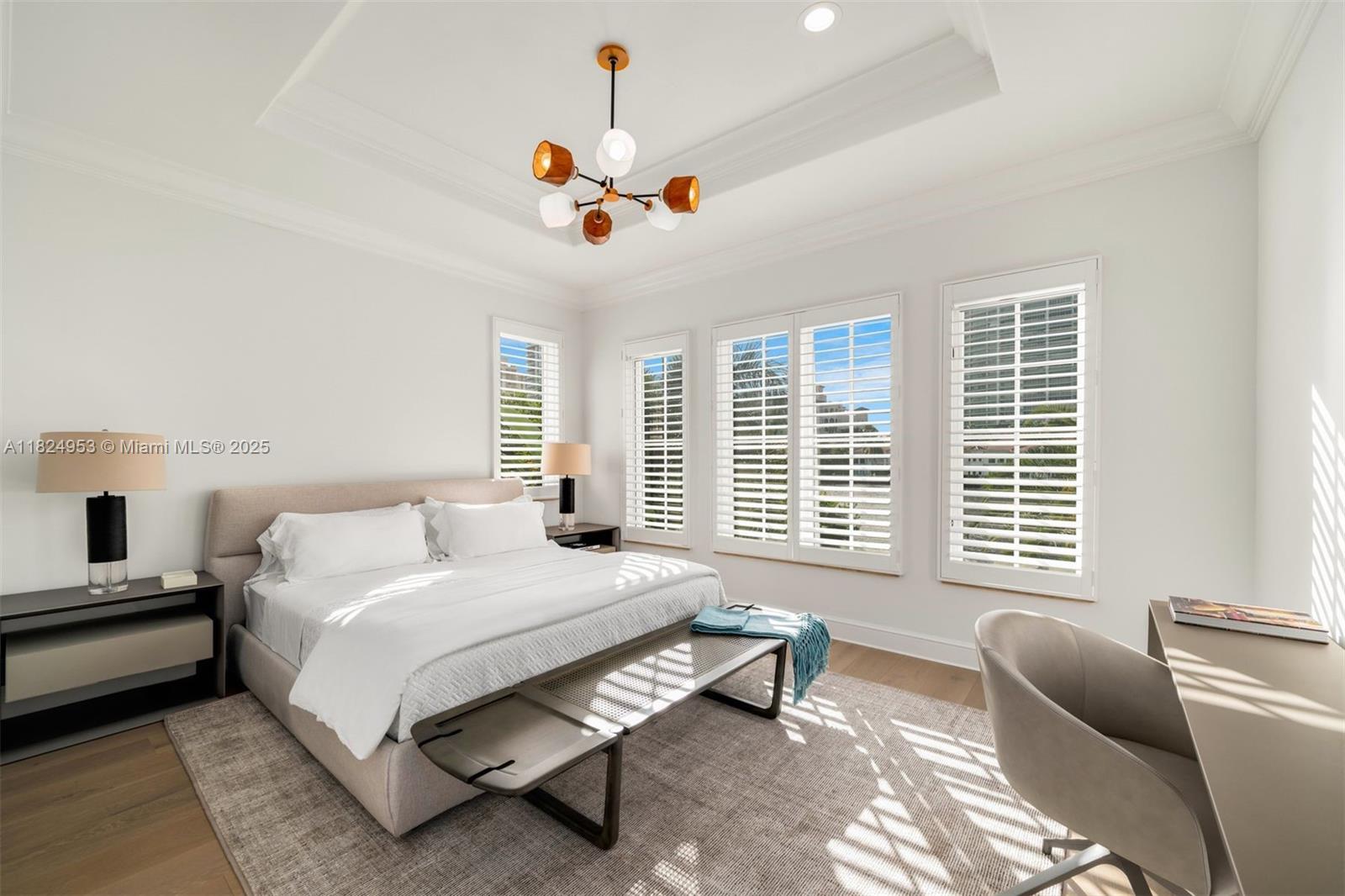 GOLDEN BEACH SEC D - Residential