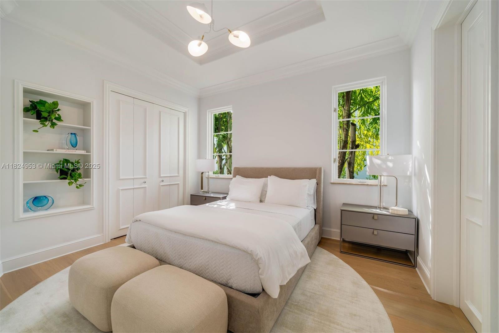 GOLDEN BEACH SEC D - Residential