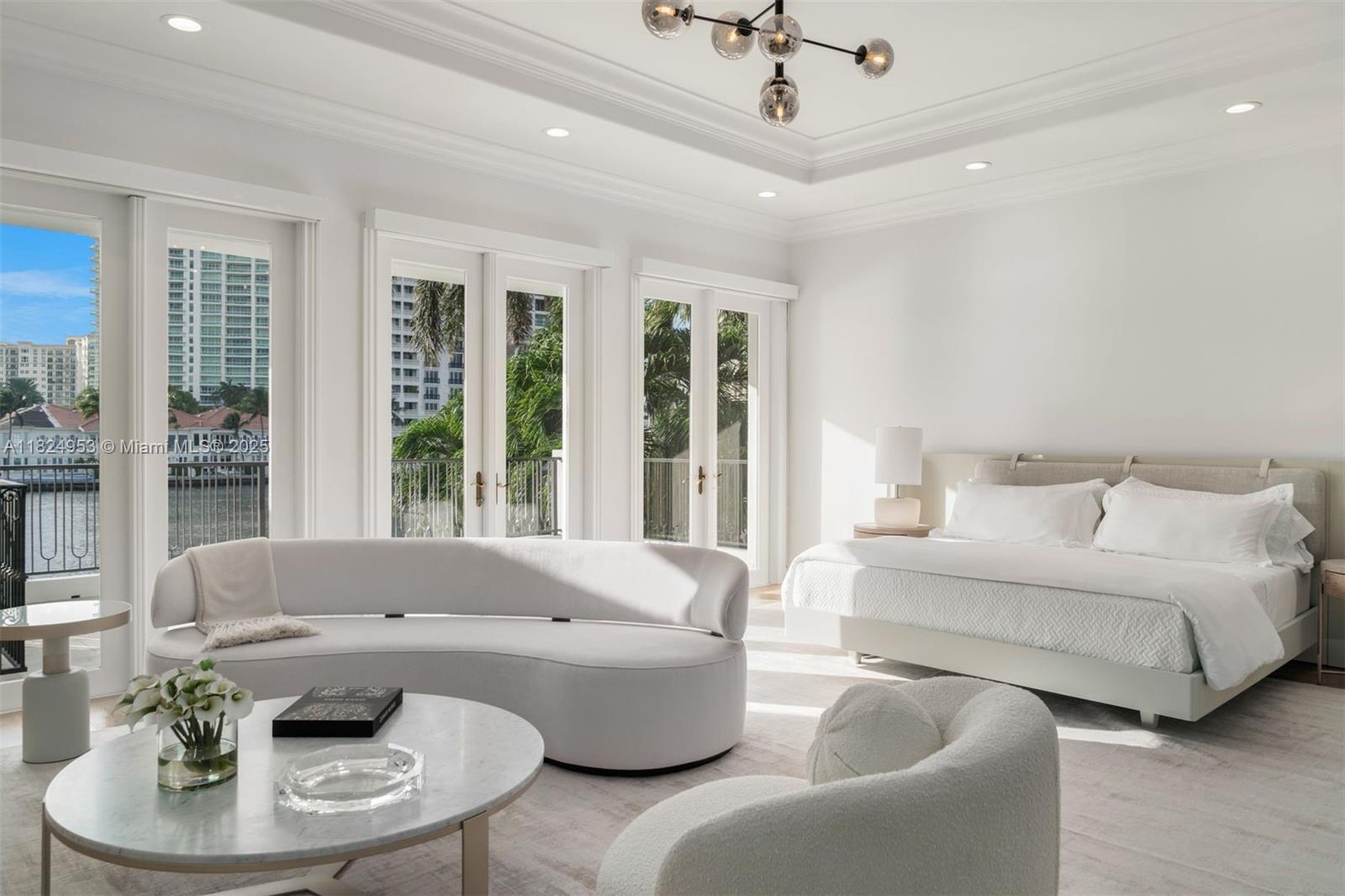 GOLDEN BEACH SEC D - Residential