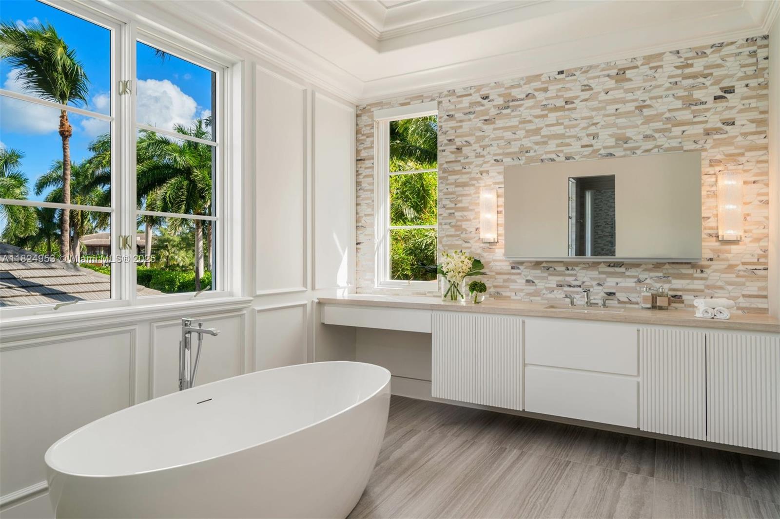 GOLDEN BEACH SEC D - Residential