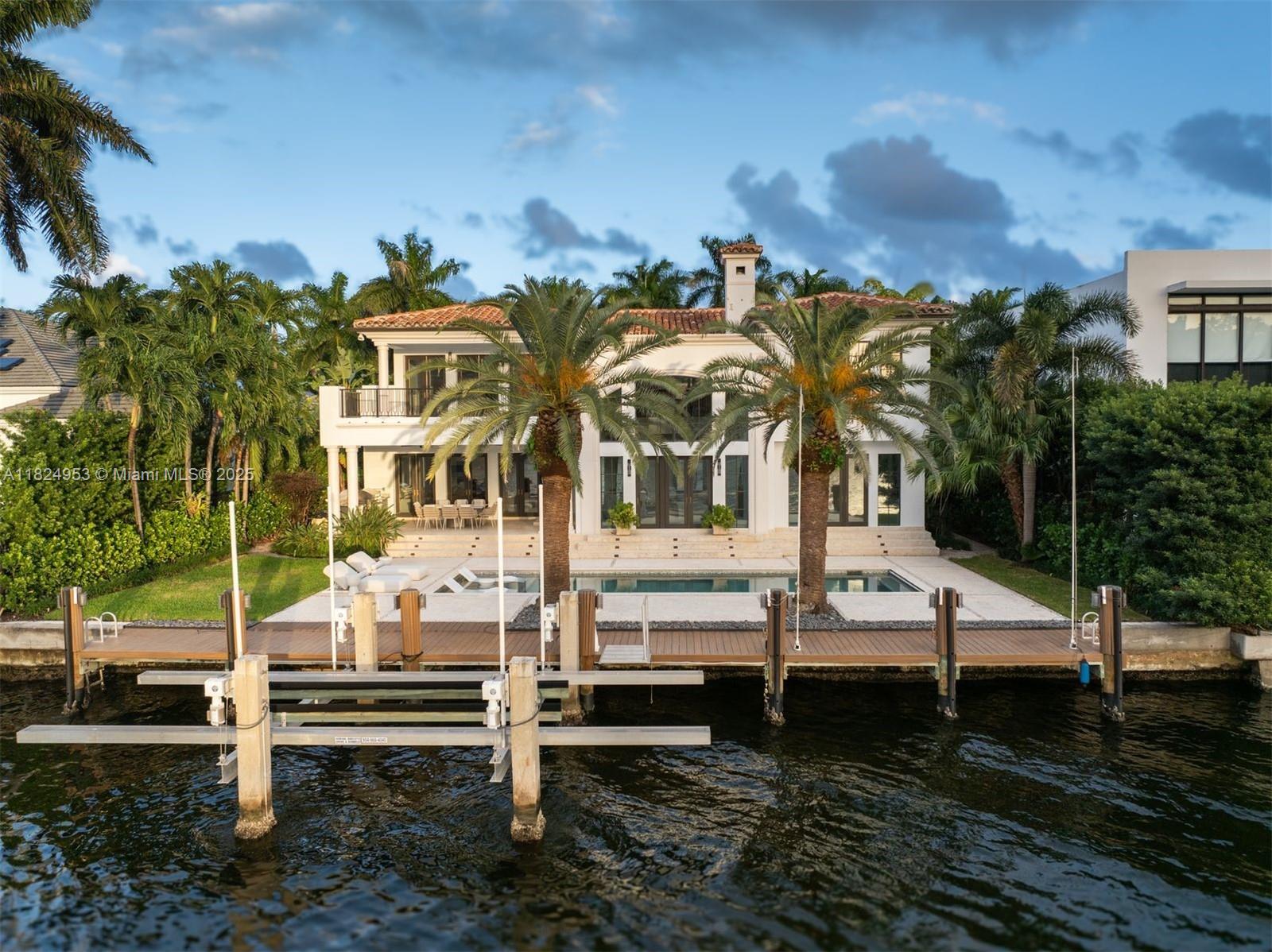 GOLDEN BEACH SEC D - Residential