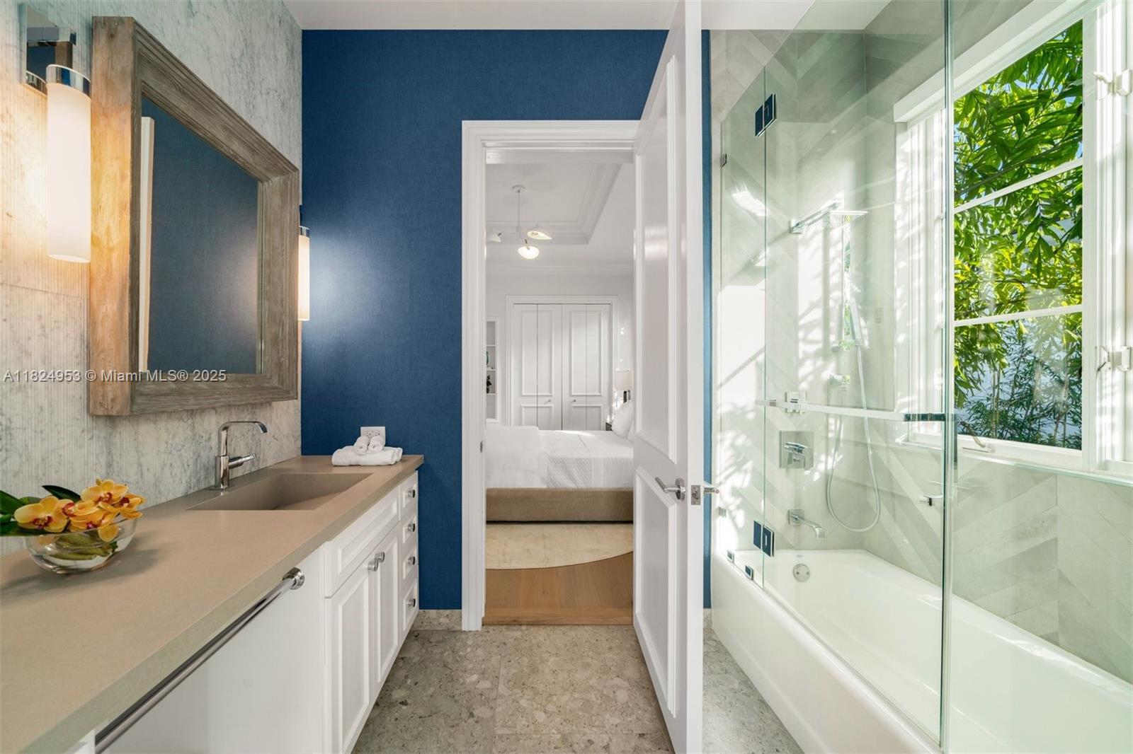 GOLDEN BEACH SEC D - Residential