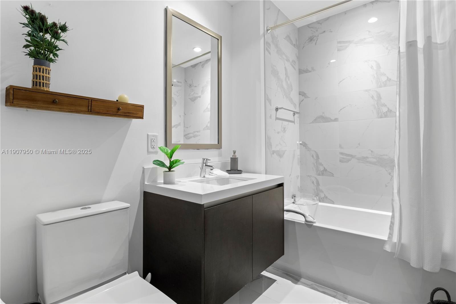 PARAMOUNT MIAMI WORLDCENT - Residential