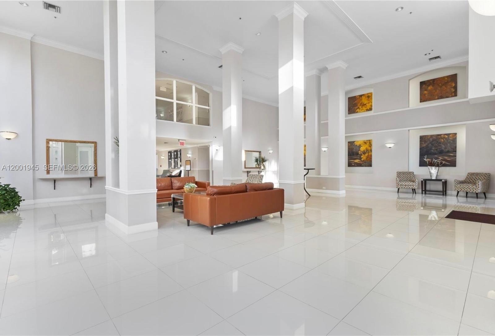 DORAL HOUSE CONDO NO 3 - Residential