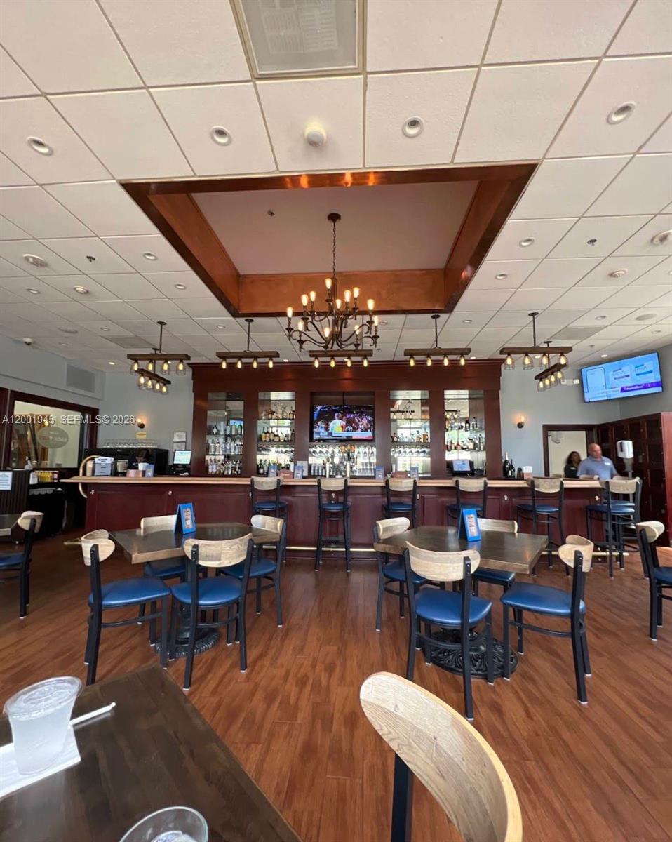 DORAL HOUSE CONDO NO 3 - Residential