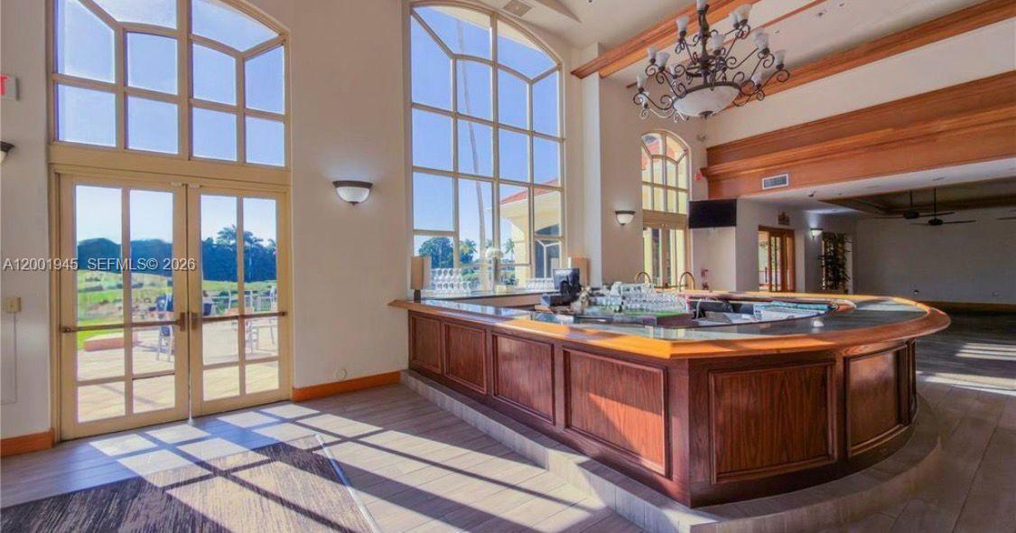 DORAL HOUSE CONDO NO 3 - Residential