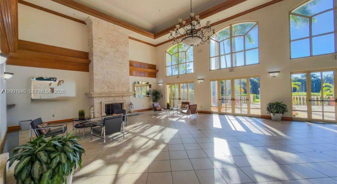 DORAL HOUSE CONDO NO 3 - Residential