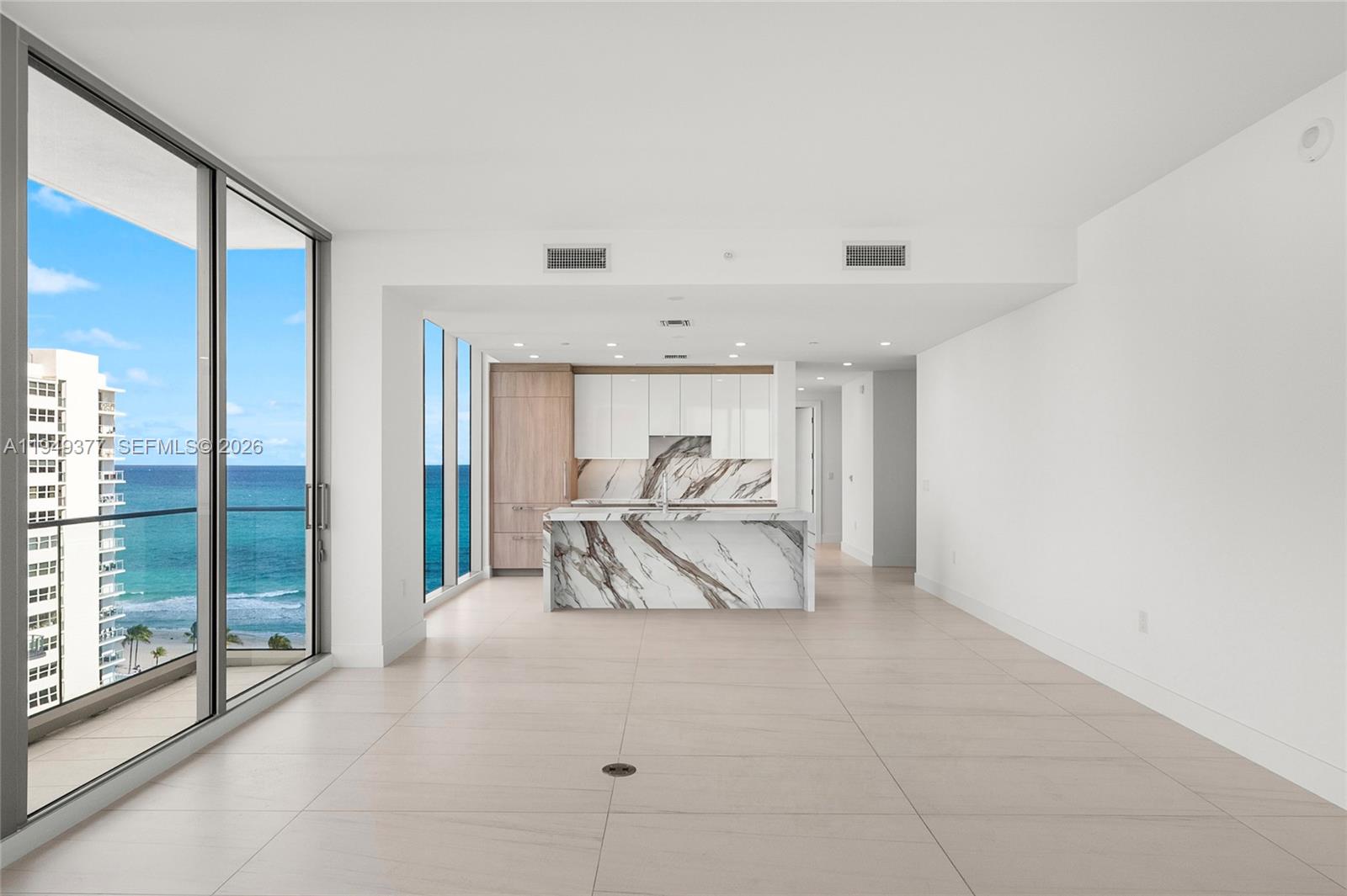 151 N Seabreeze 1003-E