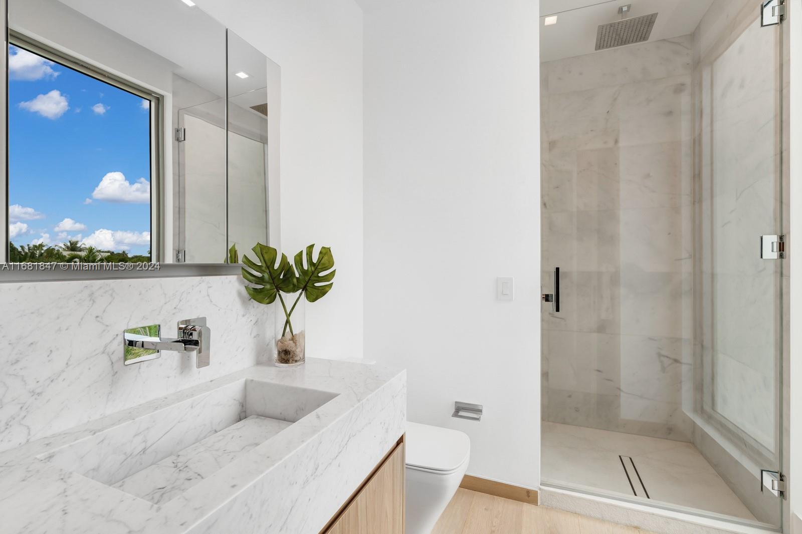 CRYSTAL VIEW - Residential