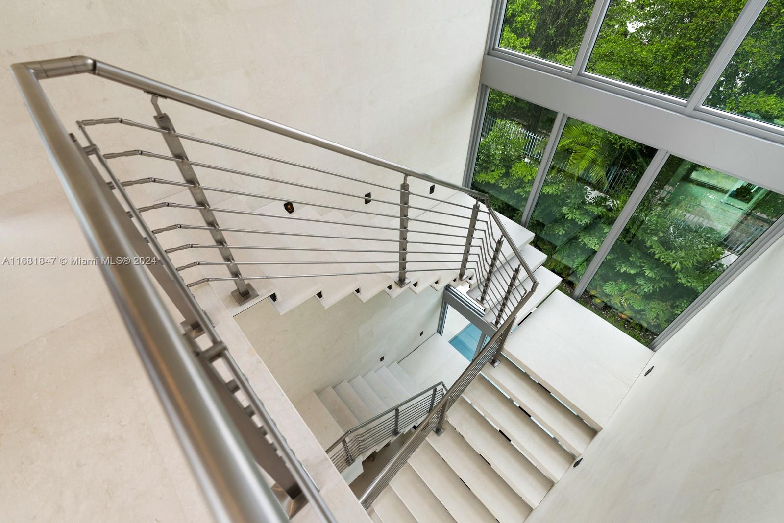 CRYSTAL VIEW - Residential