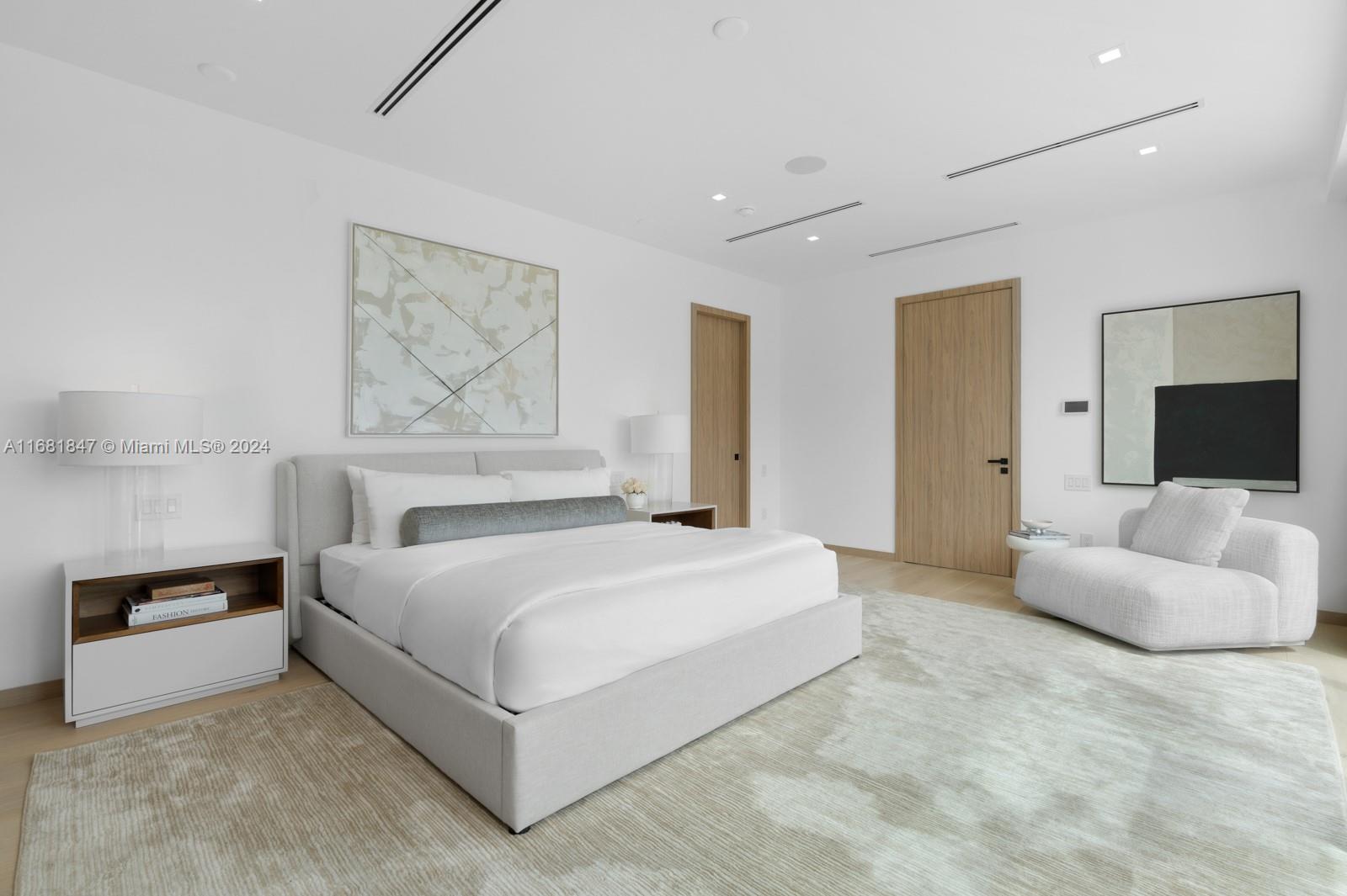 CRYSTAL VIEW - Residential