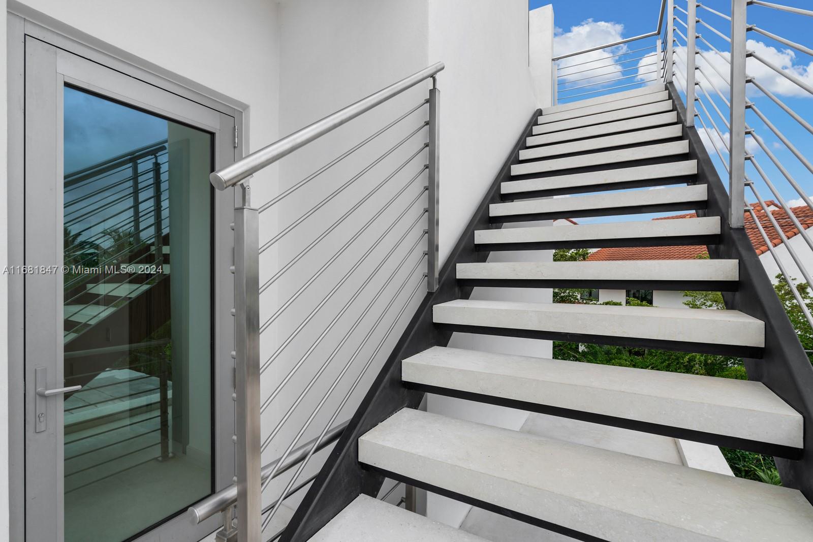 CRYSTAL VIEW - Residential