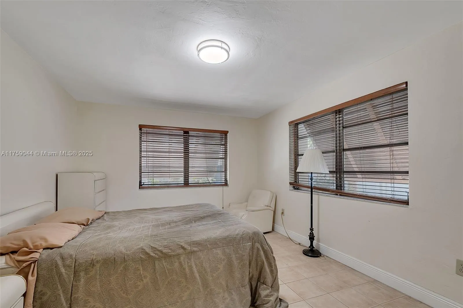 Miami, Florida 33156, United States, 1 Bedroom Bedrooms, ,1 BathroomBathrooms,Residential,Active,85092