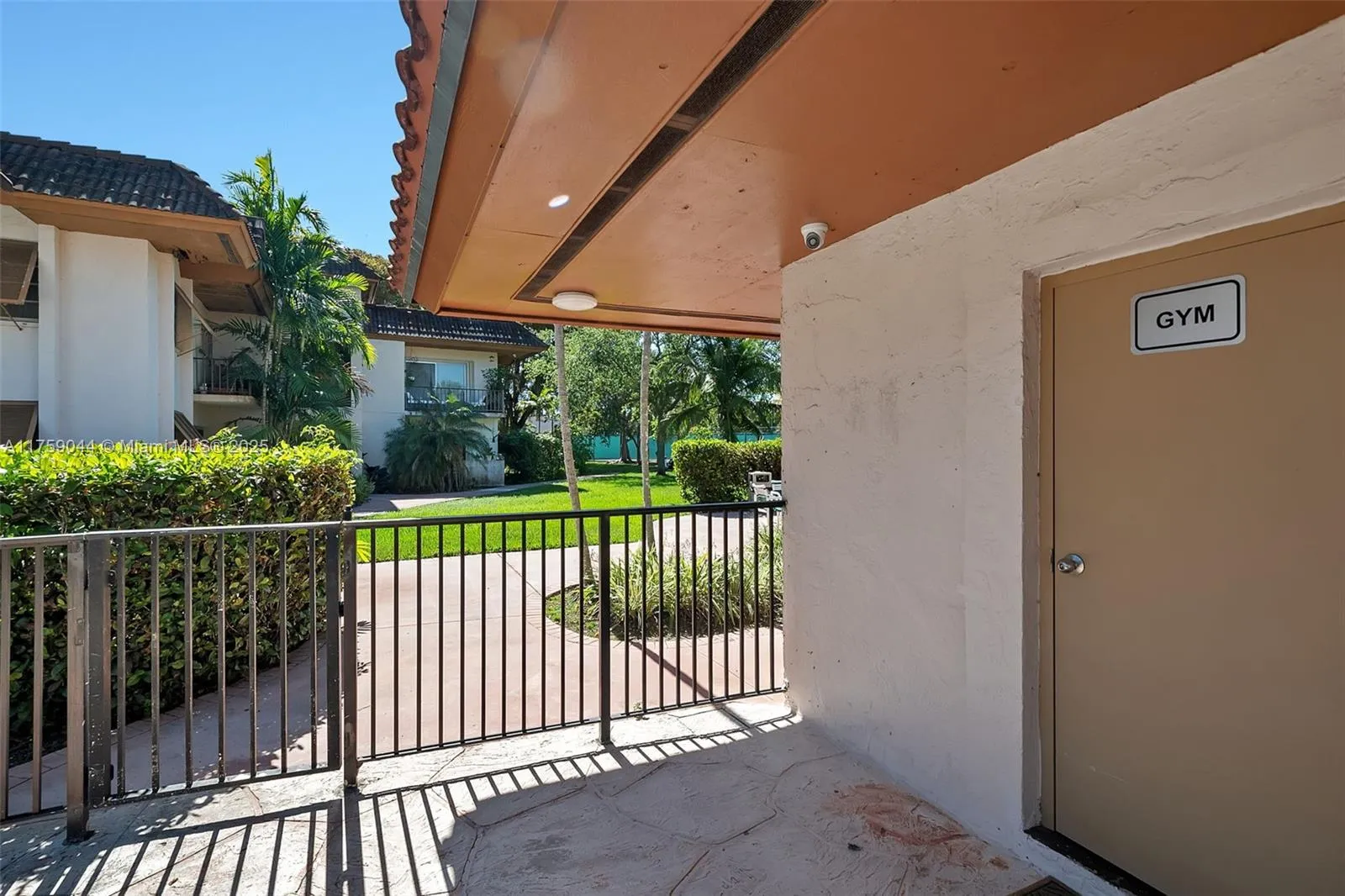 Miami, Florida 33156, United States, 1 Bedroom Bedrooms, ,1 BathroomBathrooms,Residential,Active,85092