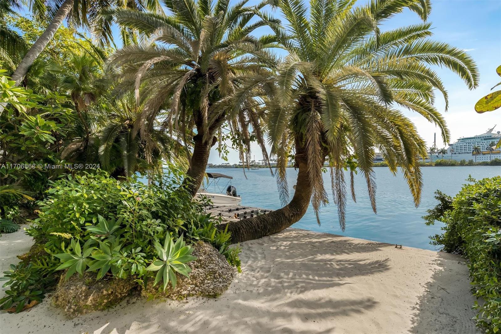 PALM ISLAND - Residential