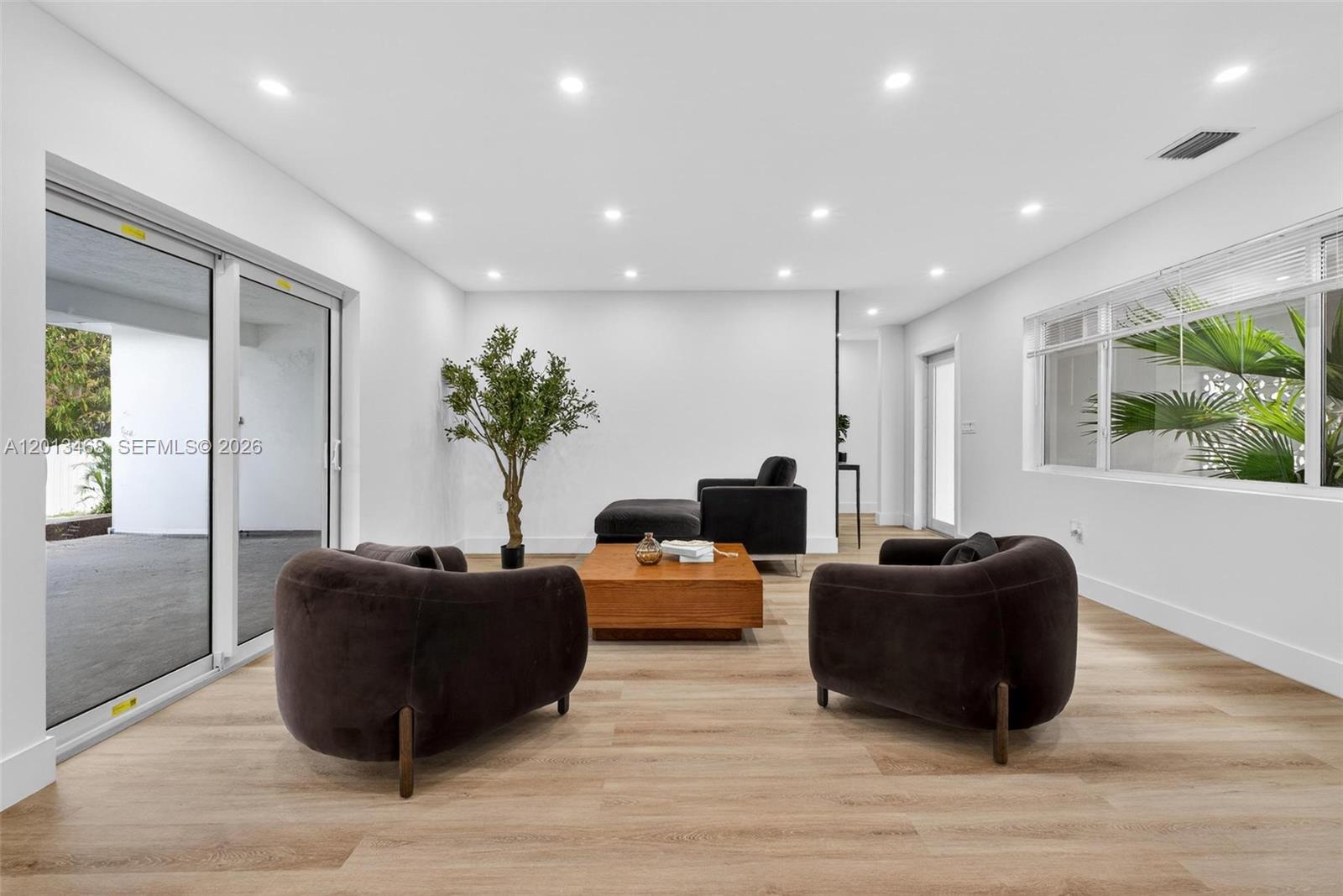 MIRAMAR ISLES SEC 2 - Residential