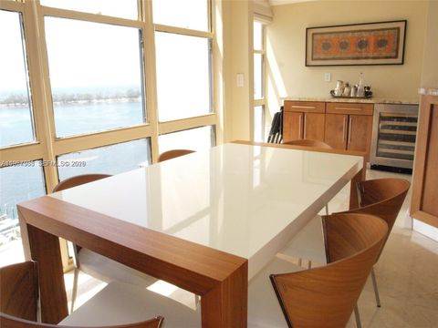 1901 Brickell Ave B1714 Miami FL 33129