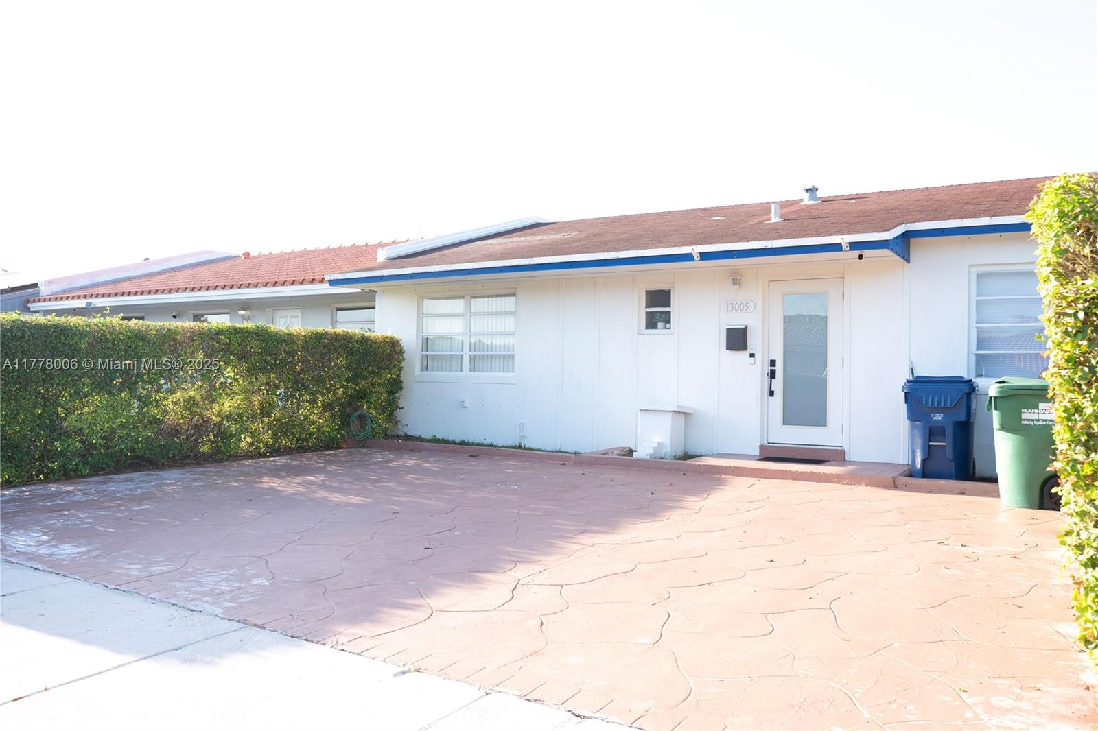 Rental Property at 13005 Sw 51st St, Miami, Broward County, Florida - Bedrooms: 3 
Bathrooms: 1  - $2,975 MO.