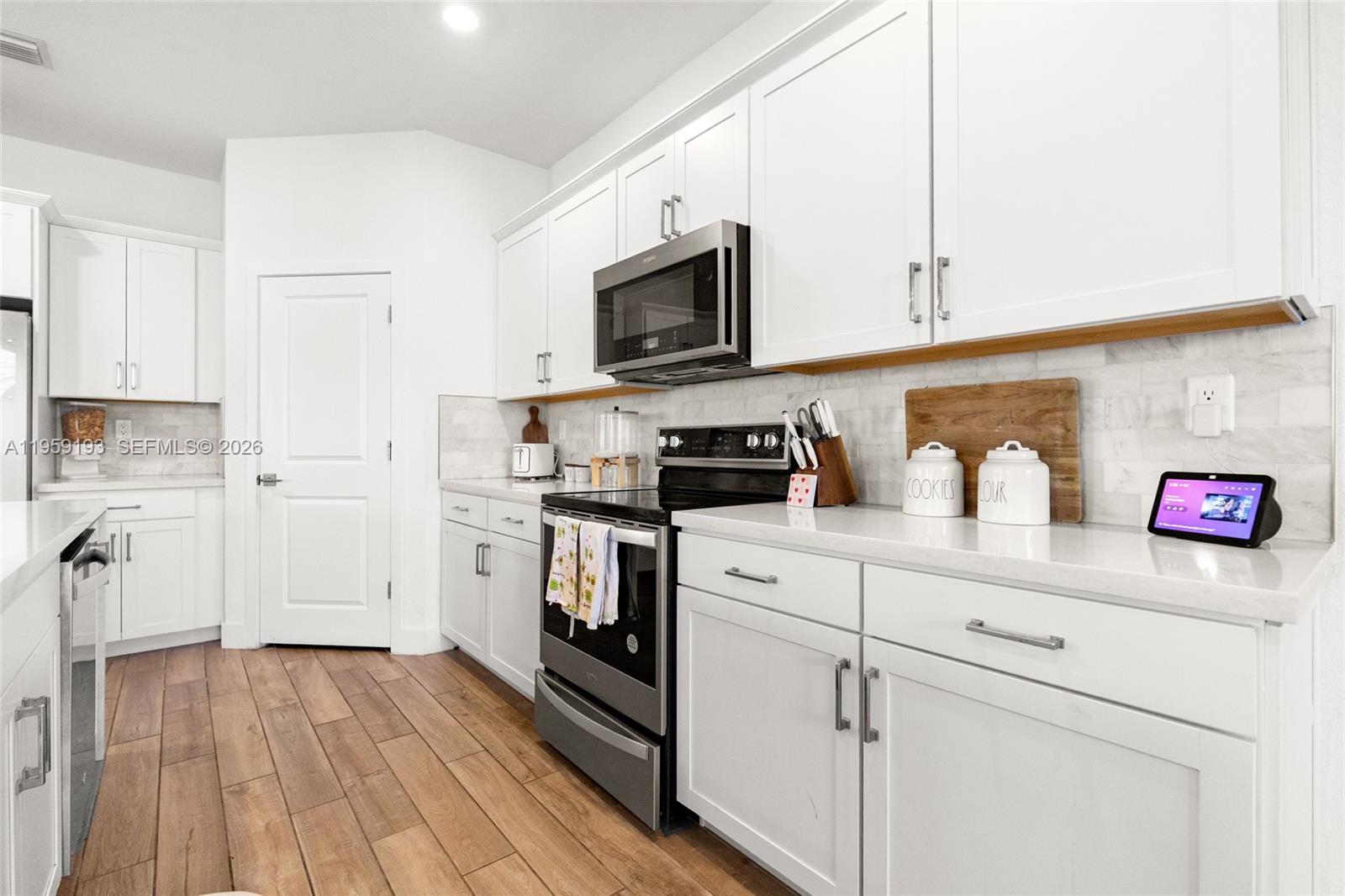 KROME GROVE ESTATES - Residential