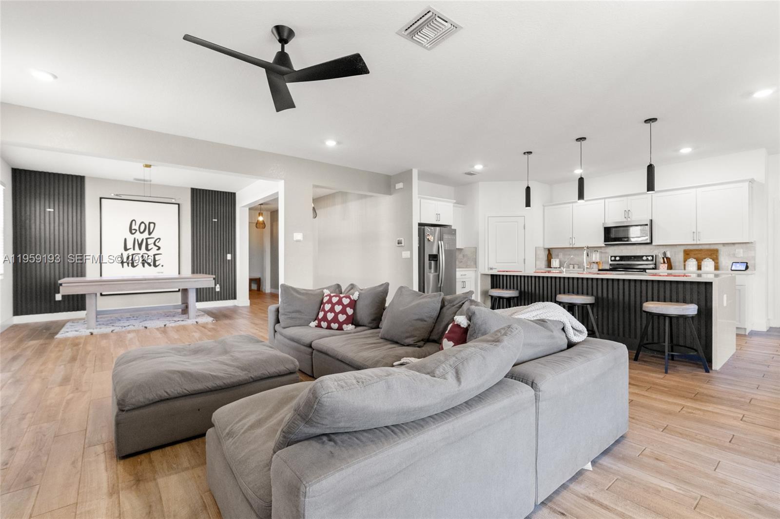 KROME GROVE ESTATES - Residential