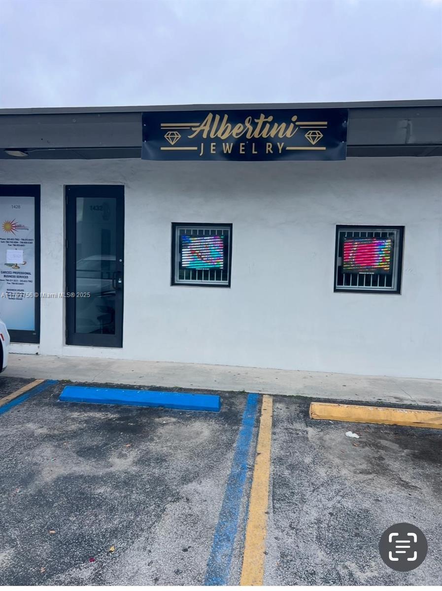 Great Jewelry store centrally located. Sale includes vault, jewelry laser machine, showcases, two digital displays and armored glass windows. Monthly rent is $950 which includes water, garbage and open parking. Lease is transferable.