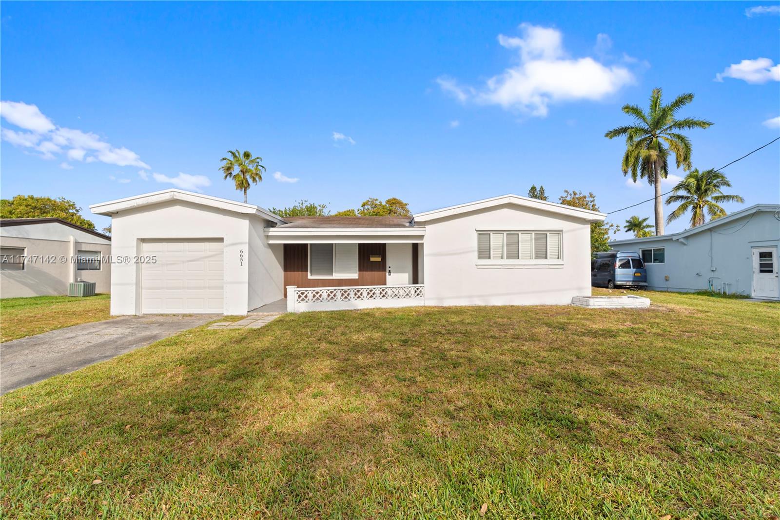 6651 Miramar Pkwy, Miramar, Broward County, Florida - 3 Bedrooms  
2 Bathrooms - 