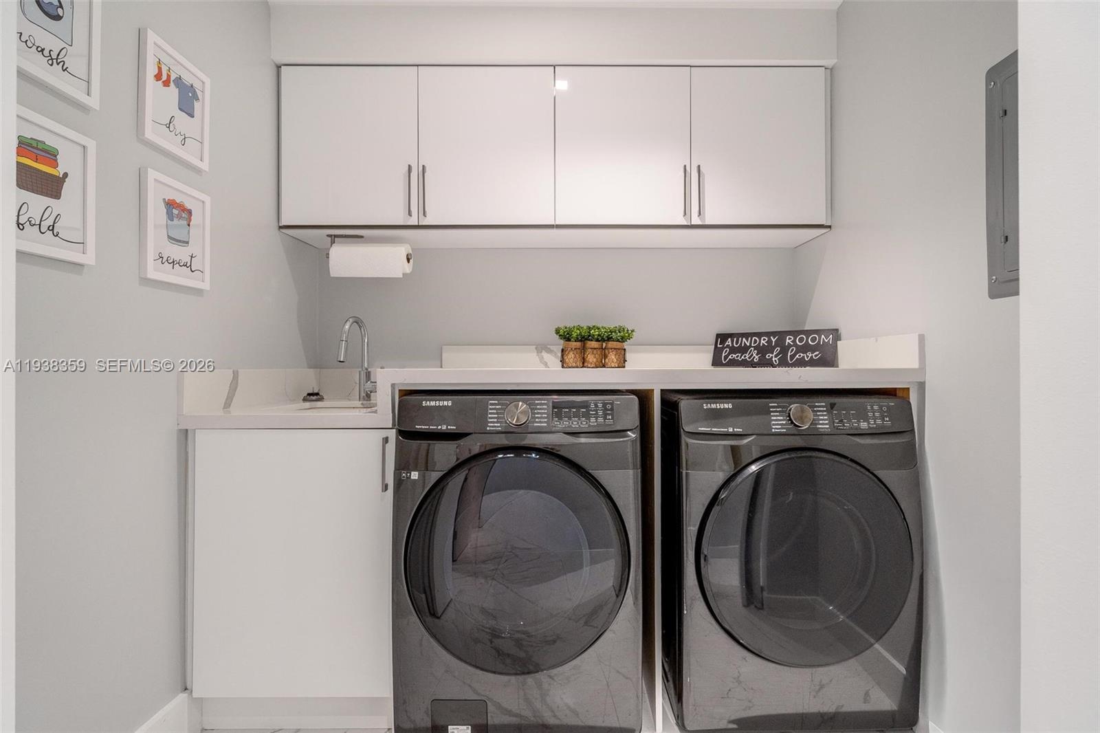 CLUB MANOR - Residential