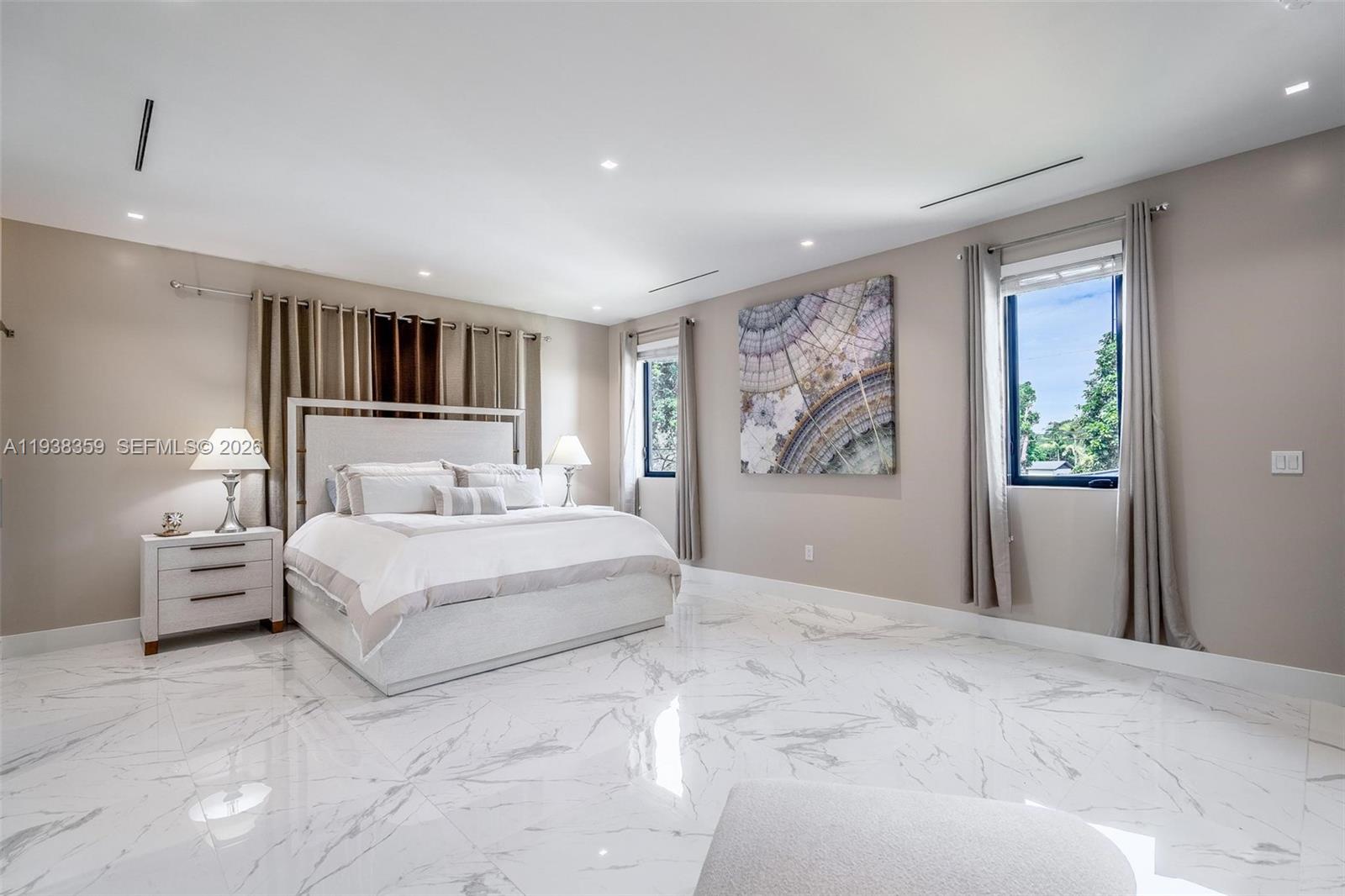 CLUB MANOR - Residential