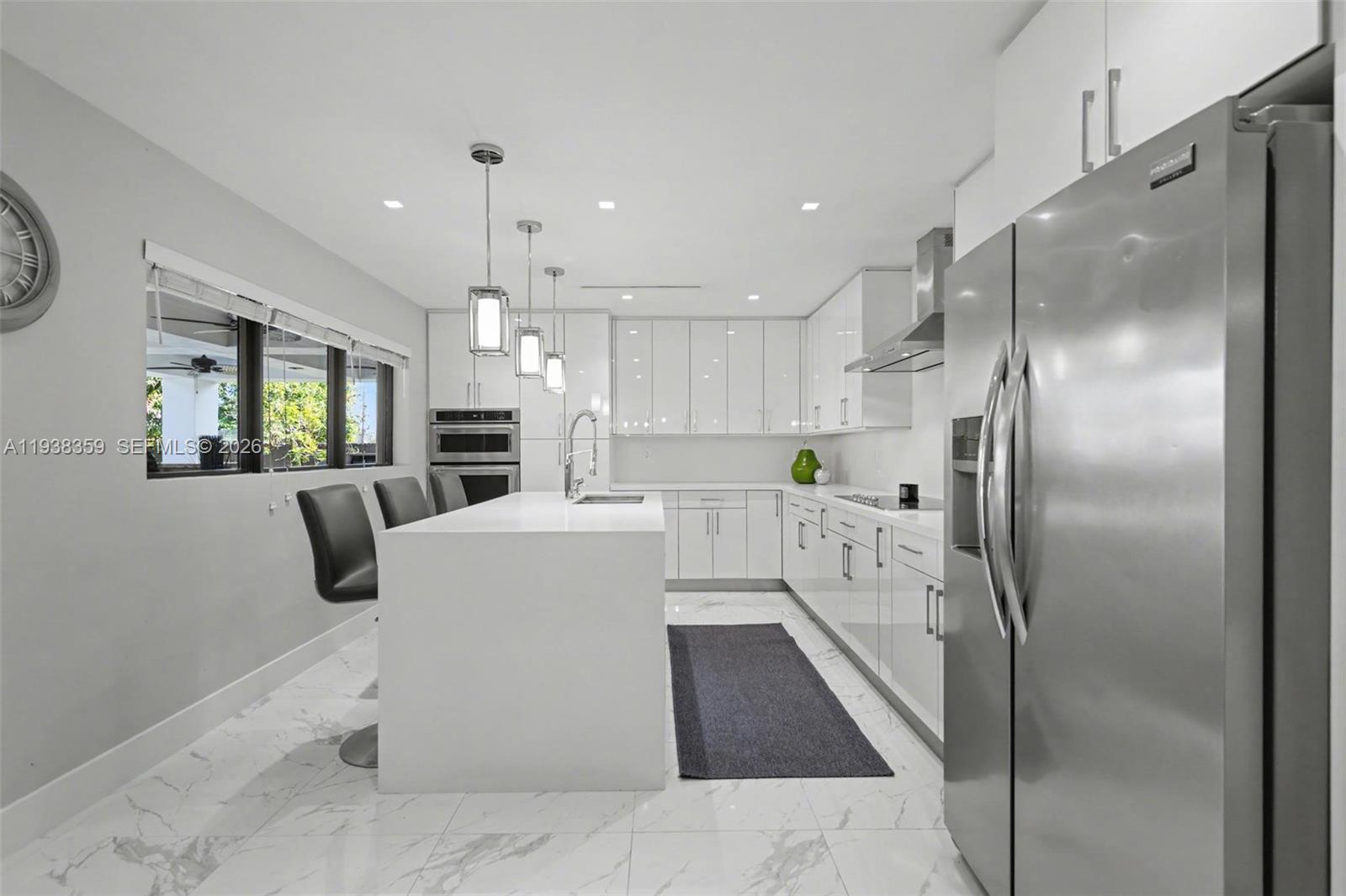 CLUB MANOR - Residential