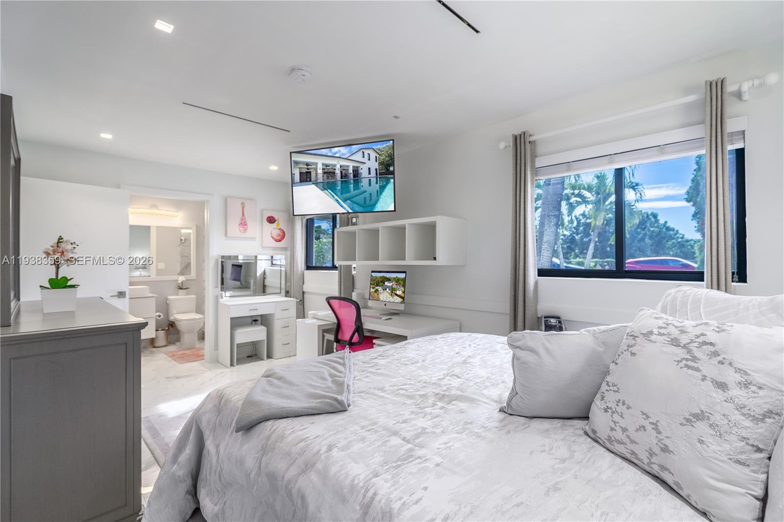 CLUB MANOR - Residential