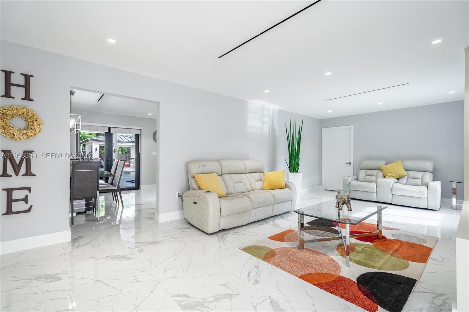 CLUB MANOR - Residential