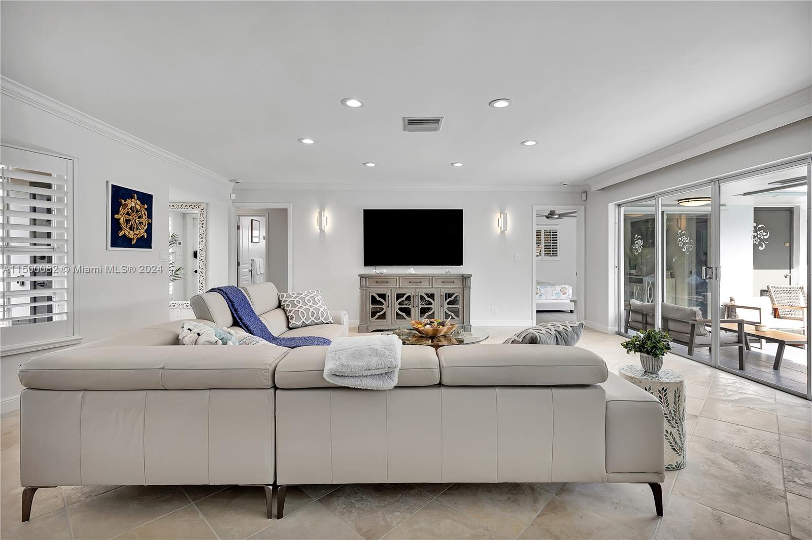 IMPERIAL POINT 2 SEC - Residential
