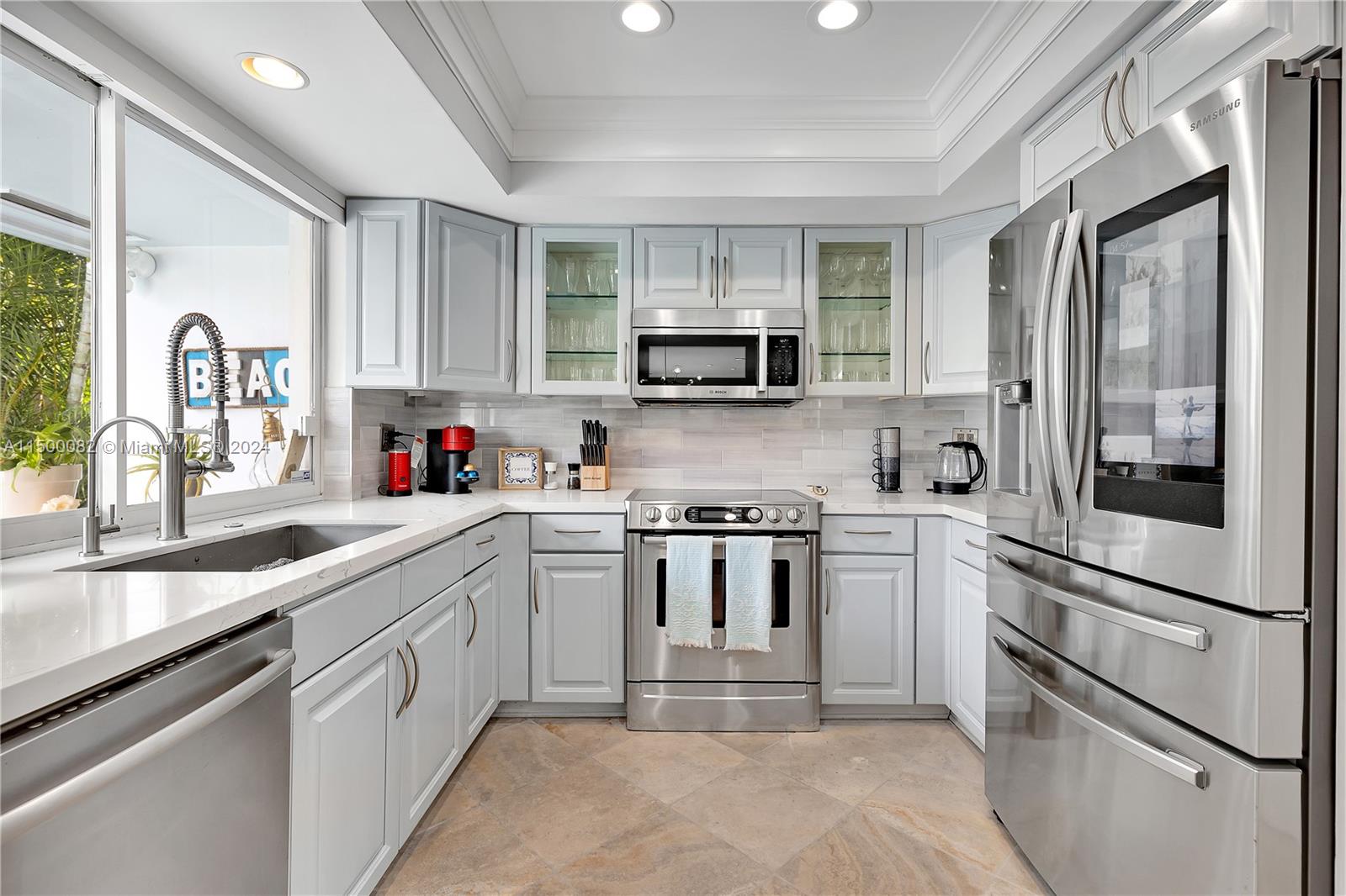 IMPERIAL POINT 2 SEC - Residential
