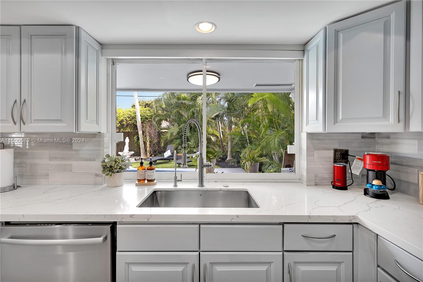IMPERIAL POINT 2 SEC - Residential