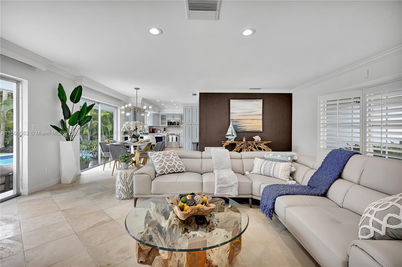 IMPERIAL POINT 2 SEC - Residential