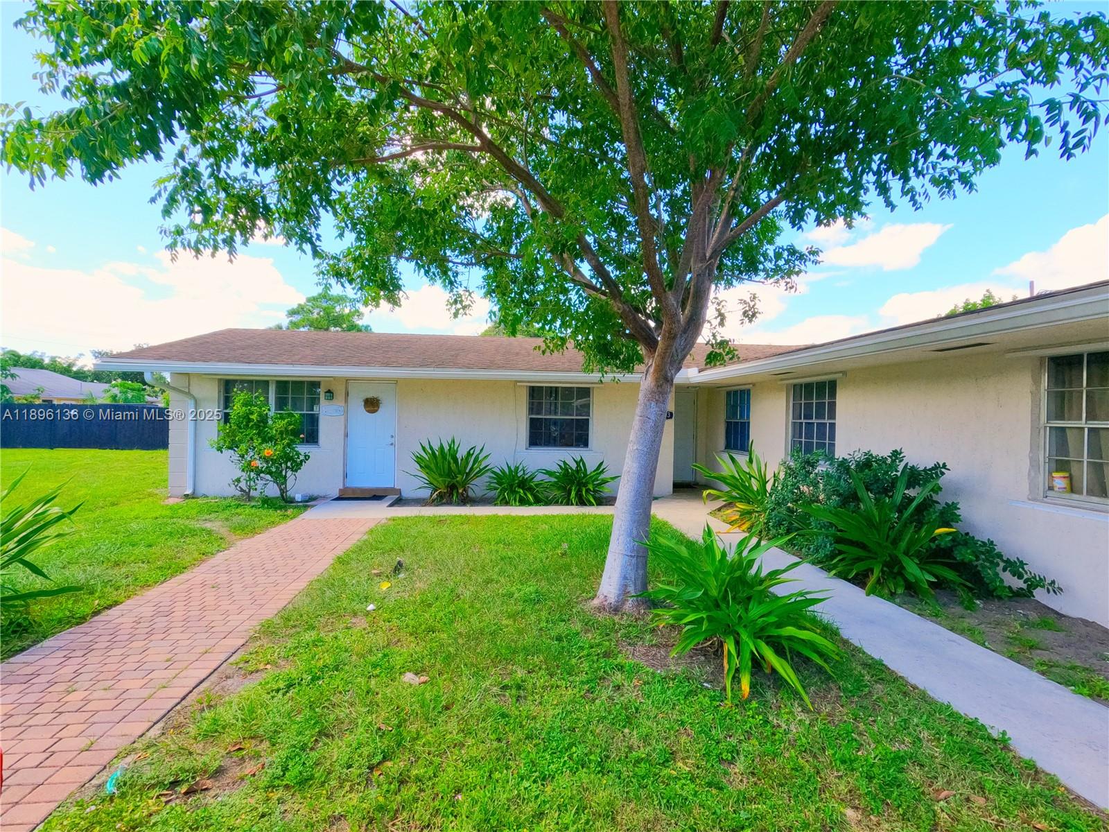 View photos, virtual tours, details... 3581 Laurette Ln