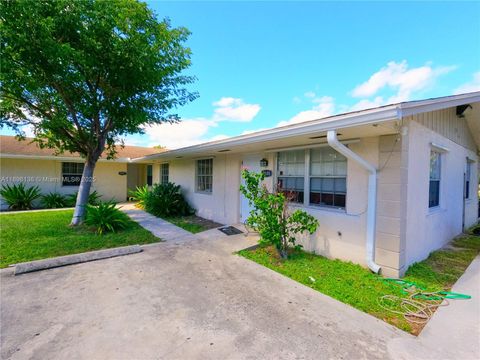 3581 Laurette Ln Lake Worth FL 33461