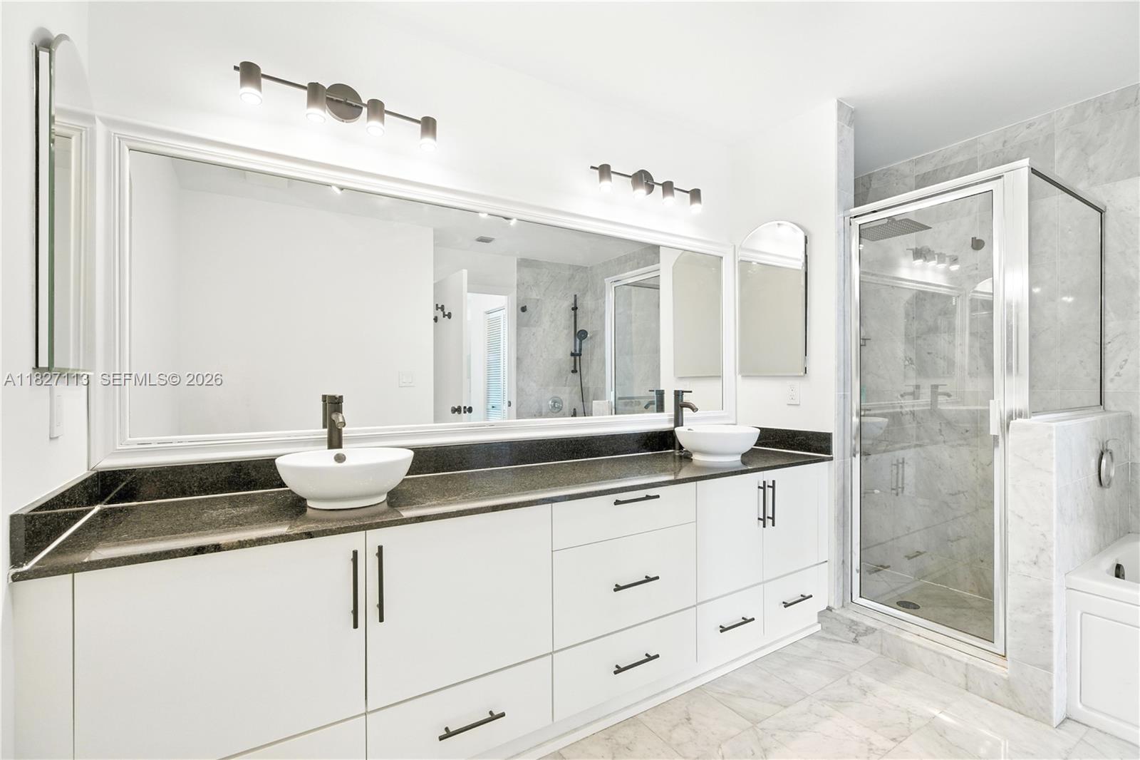 BRICKELL ON THE RIVER N T - Residential