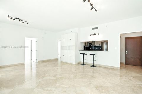 31 SE 5th St 4021 Miami FL 33131