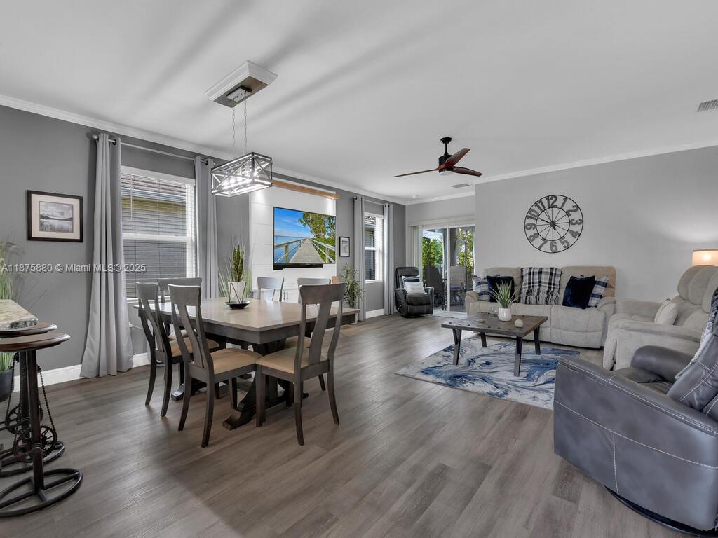 CALUSA CREEK - Residential