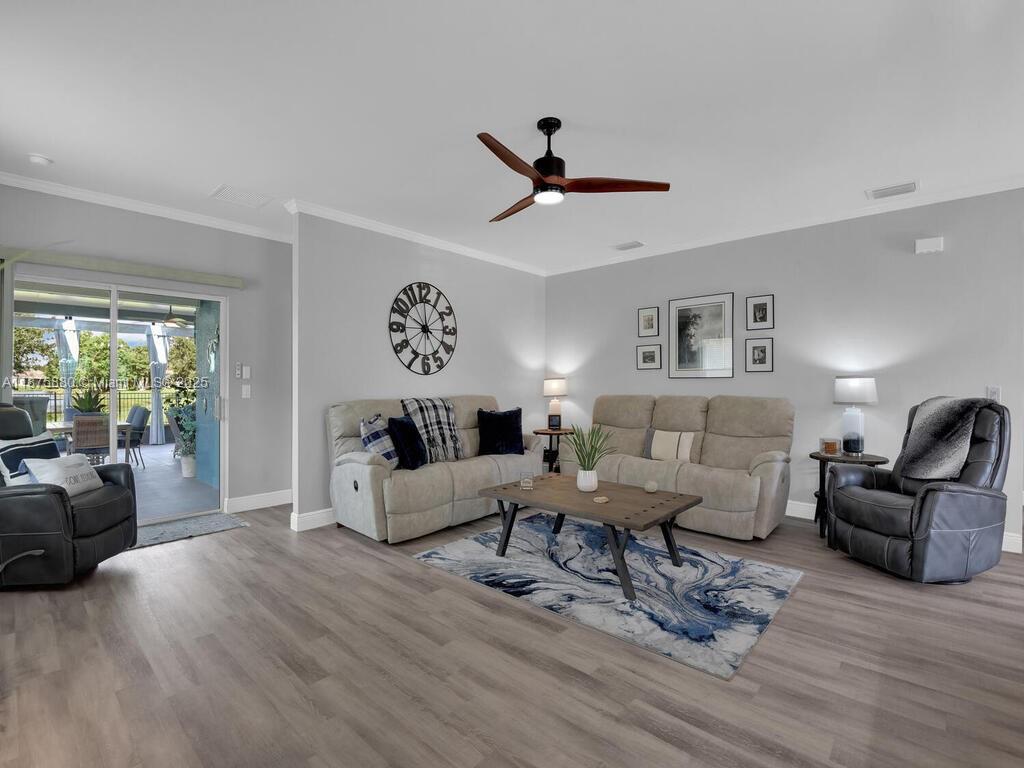 CALUSA CREEK - Residential