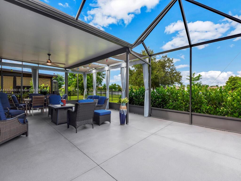 CALUSA CREEK - Residential