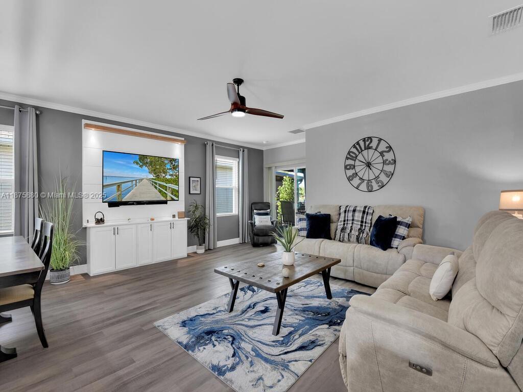 CALUSA CREEK - Residential