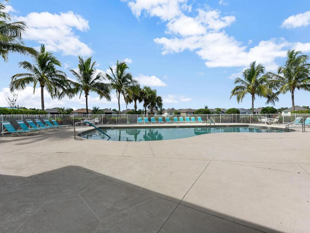 CALUSA CREEK - Residential