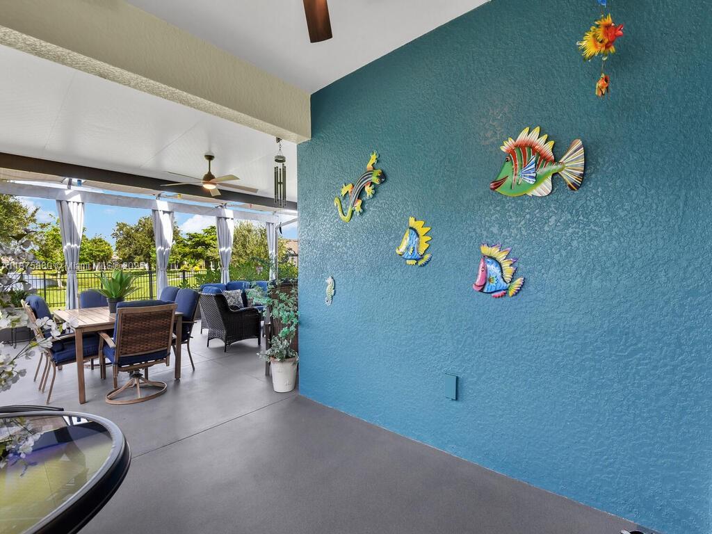 CALUSA CREEK - Residential