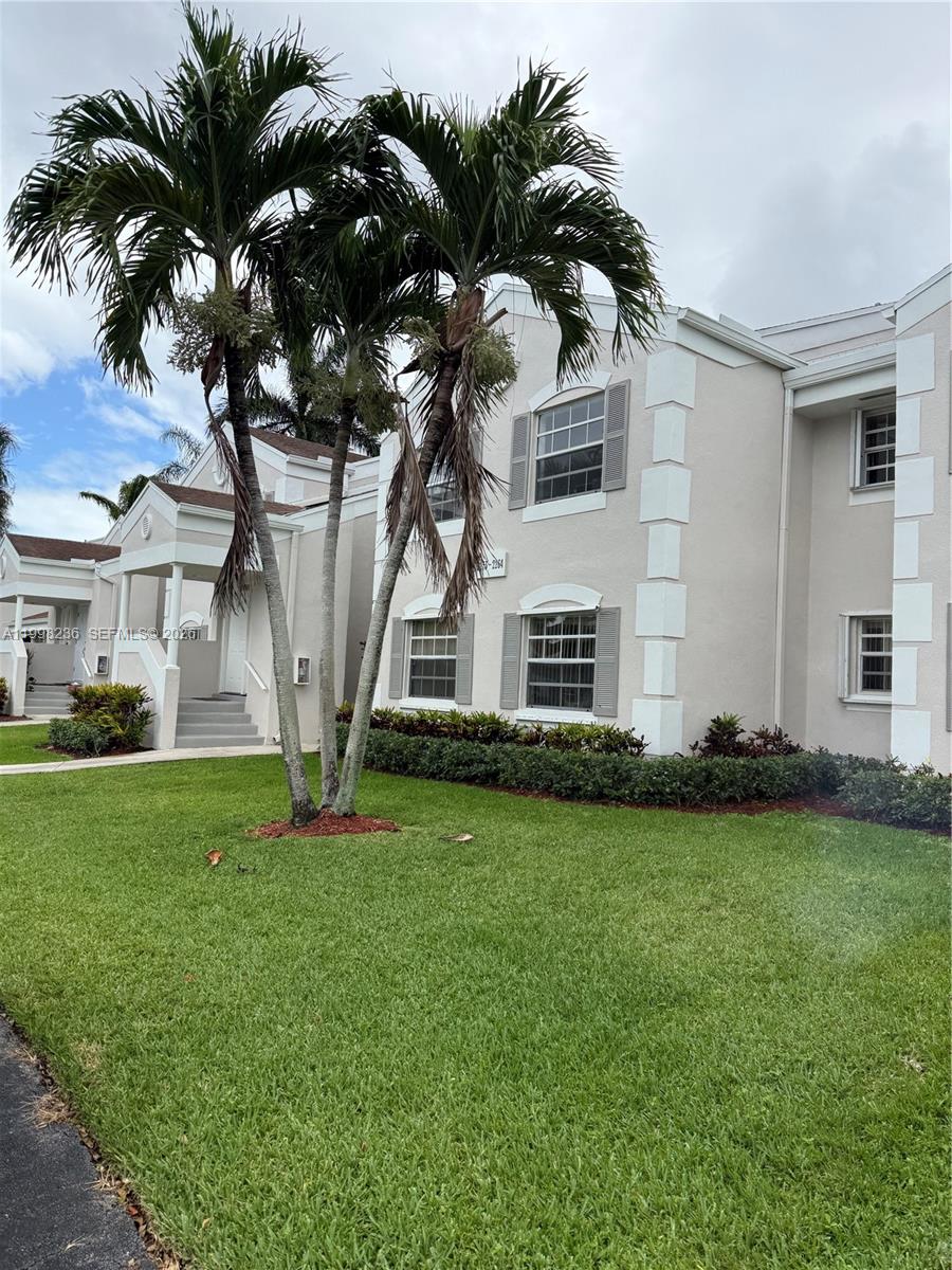 2260 SE 27th Dr 204-E